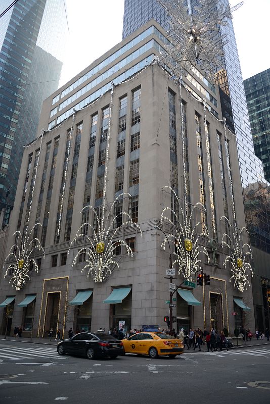 New York City Fifth Avenue 727 01 Tiffany Building Decorated For Christmas